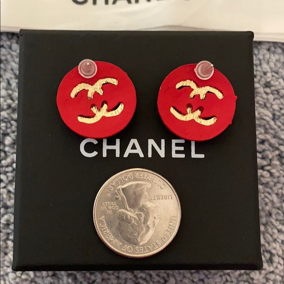 Chanel CC Earrings - Picture 3 of 3
